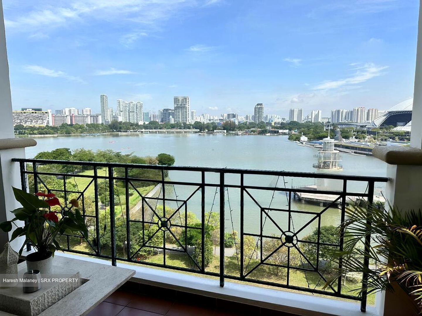 Pebble Bay (D15), Condominium #499230311